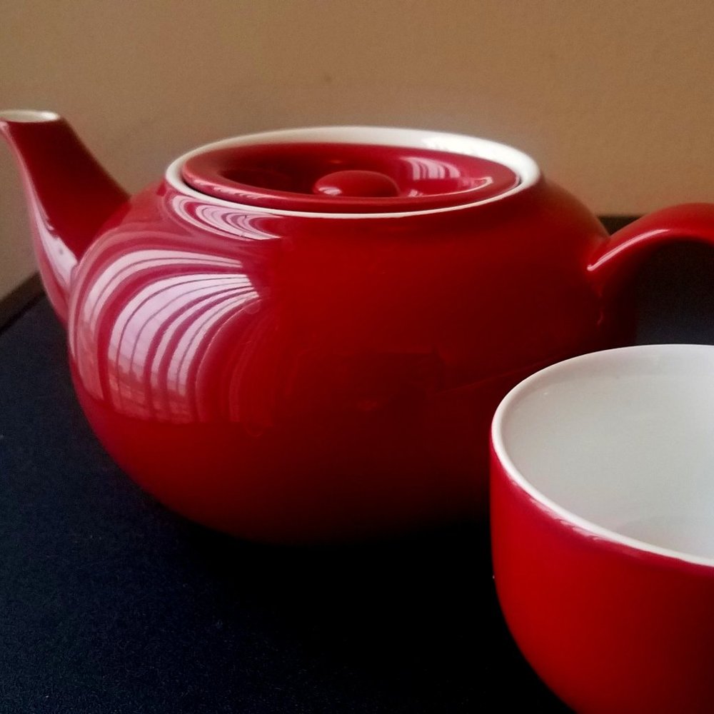 Adagio Red Ceramic personaliTEA Teapot and 2 Teacups Set